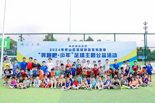 捡漏良机！利物浦今夏瞄准四大顶级自由身，伊劳拉低成本补强阵容